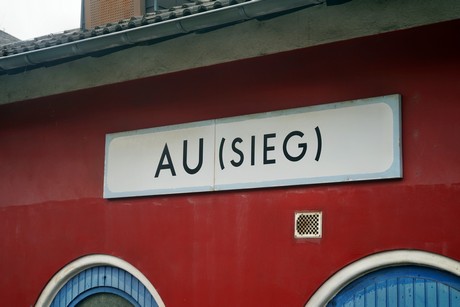 Au
