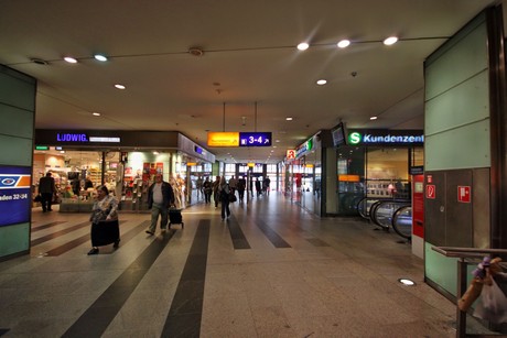 bahnhof-friedrichstrasse