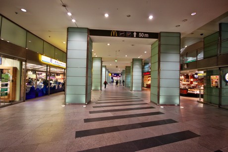 bahnhof-friedrichstrasse