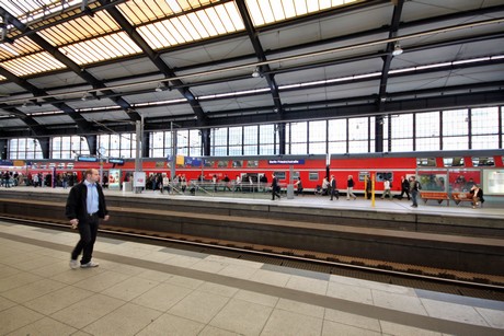 bahnhof-friedrichstrasse