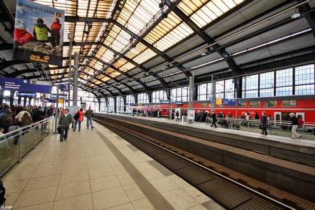 bahnhof-friedrichstrasse