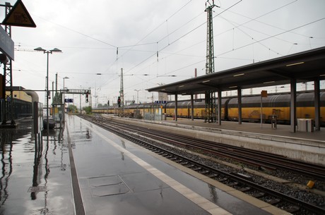 bahnhof