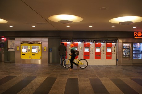 bahnhof