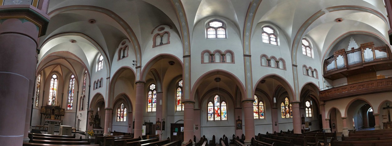 Burgbrohl - Kirche