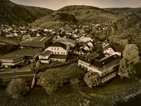 Dernau