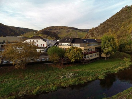 Dernau