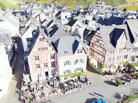 Ediger