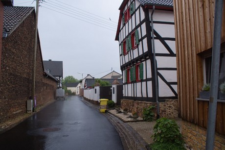 Enzen