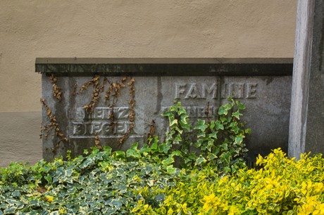 Enzen