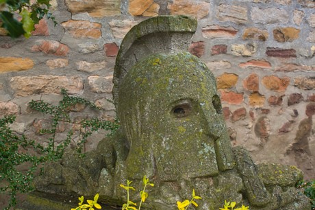 Enzen