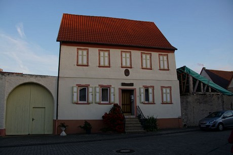 Gau-Bickelheim