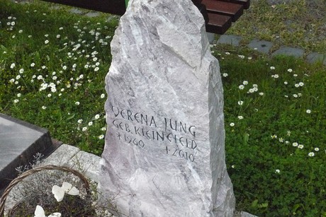 Holzlar