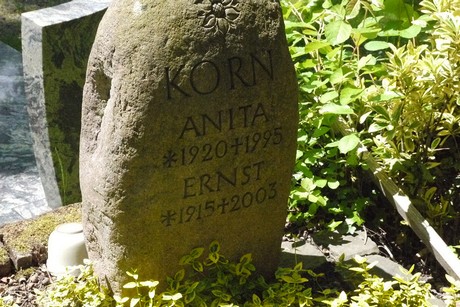 Holzlar