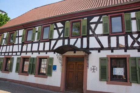 Kandel
