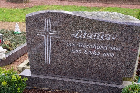 Kaster