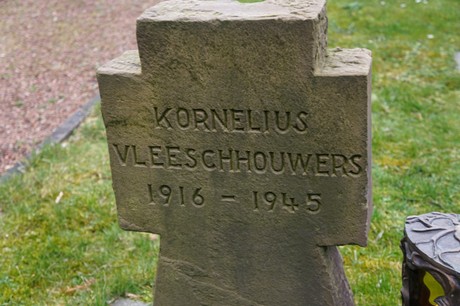 Kaster