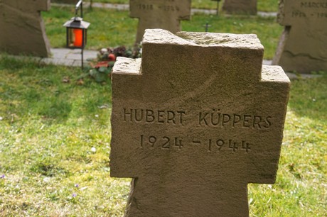 Kaster