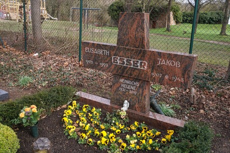 Kaster