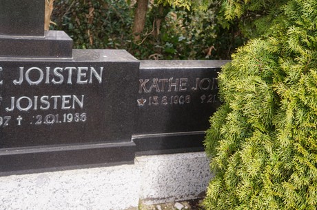 Kaster