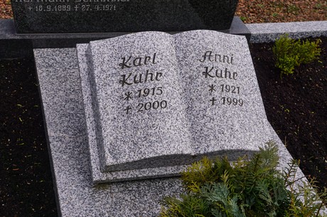 Kaster