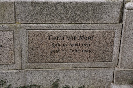 Kaster
