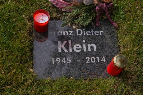 Kaster