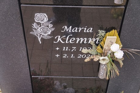 Kaster