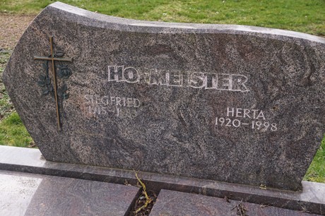 Kaster