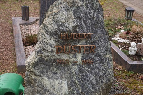Kaster