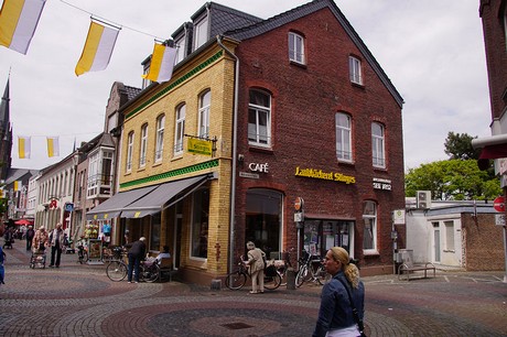 kevelar