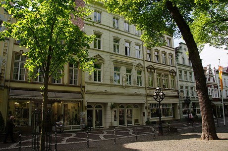 kevelar