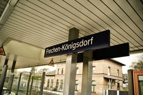 bahnhof