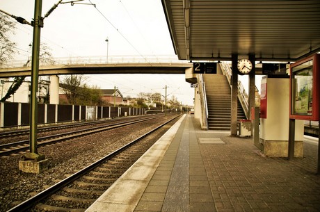 bahnhof