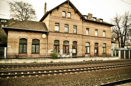 bahnhof