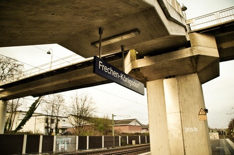 bahnhof