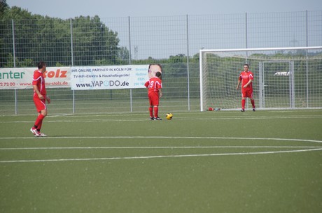 benefiz-fussballspiel