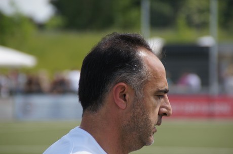 benefiz-fussballspiel