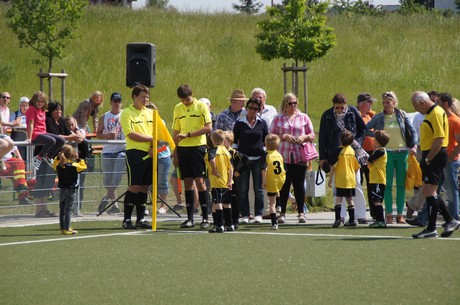 benefiz-fussballspiel