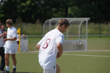 benefiz-fussballspiel