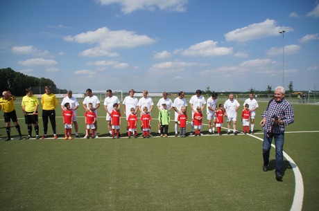 benefiz-fussballspiel
