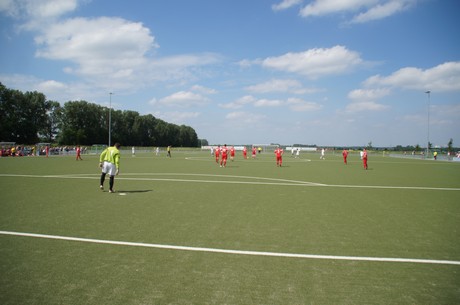 benefiz-fussballspiel