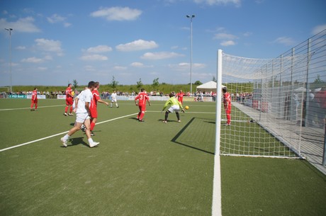 benefiz-fussballspiel