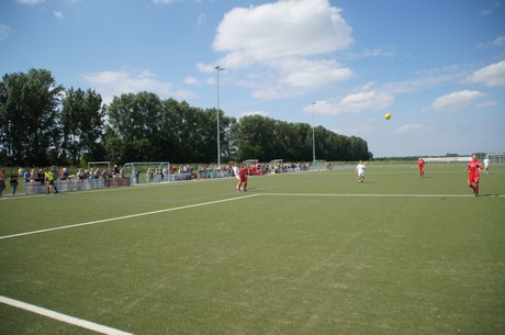 benefiz-fussballspiel