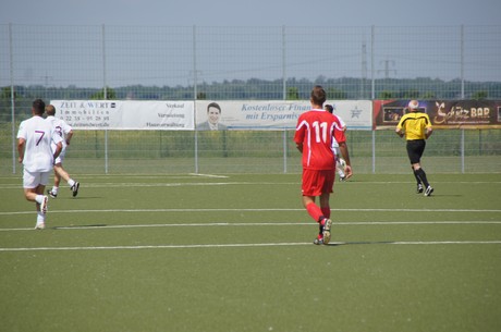 benefiz-fussballspiel
