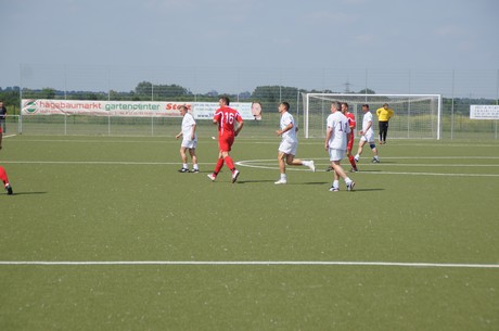 benefiz-fussballspiel