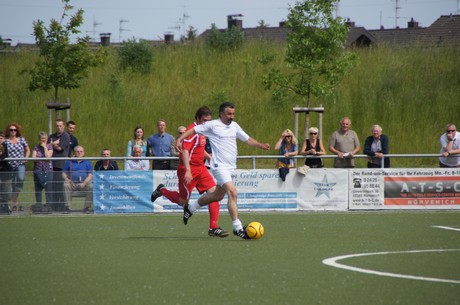 benefiz-fussballspiel