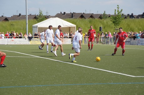 benefiz-fussballspiel