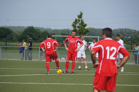 benefiz-fussballspiel