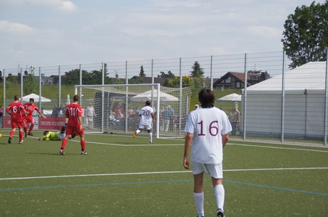benefiz-fussballspiel