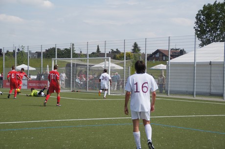 benefiz-fussballspiel